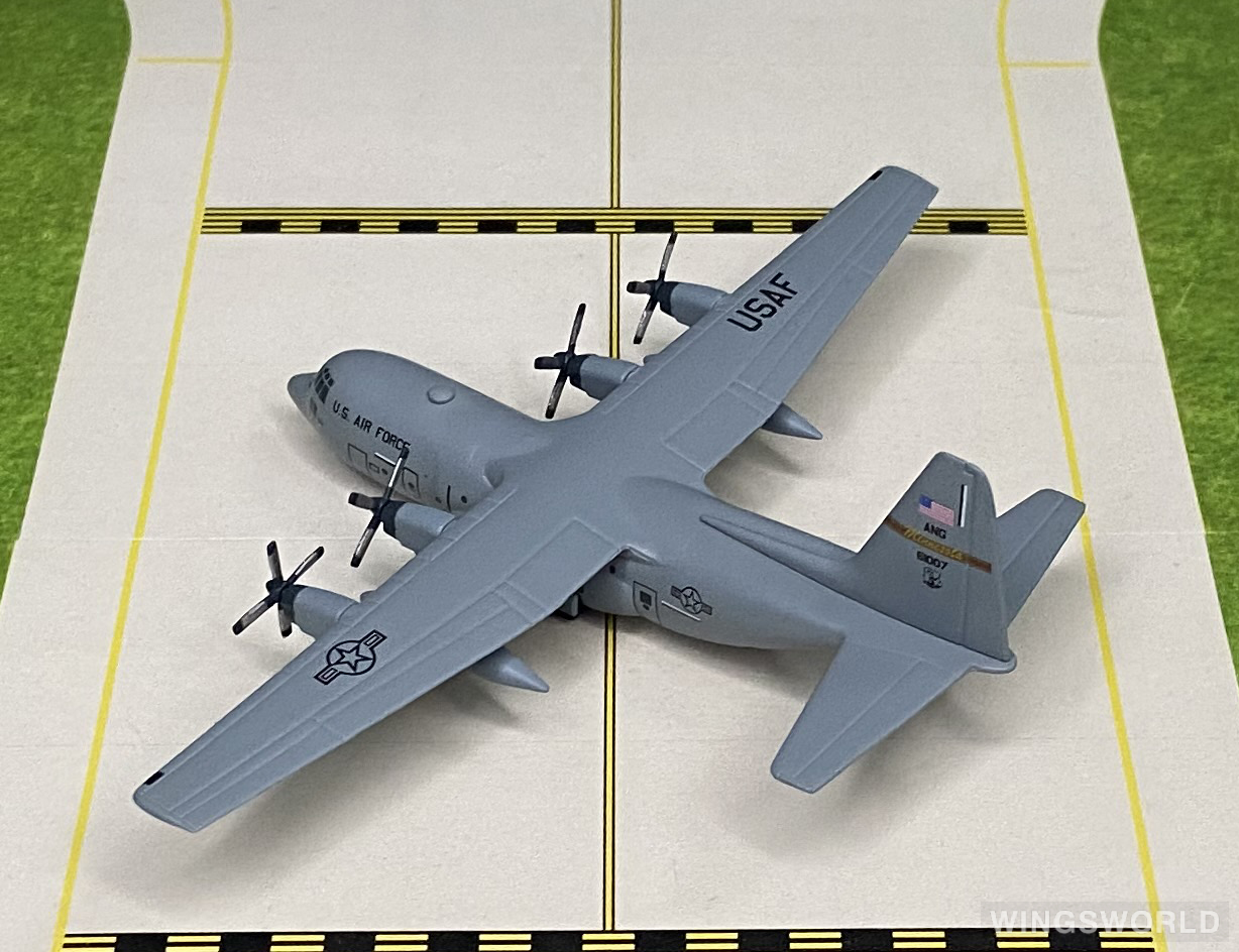 Dragon Models 1:400 56299 USAF 美国空军 Lockheed C-130 Hercules 96-1007