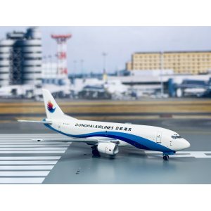 Donghai Airlines 东海航空 Boeing 737-300 B-5047  AC4B5047 AeroClassics 1:400