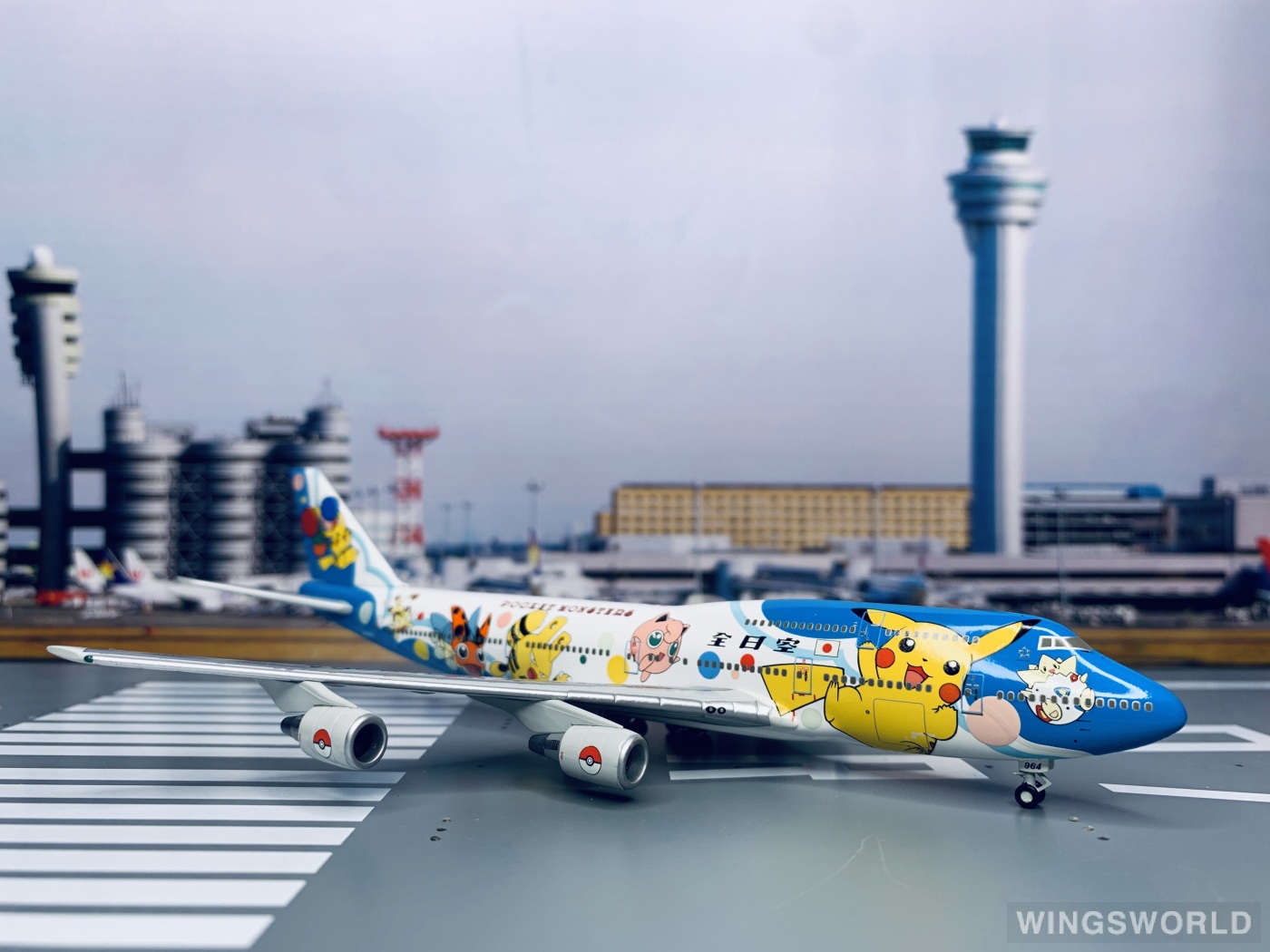 Hogan 1:400 NH40007 ANA 全日空 Boeing 747-400 JA8964