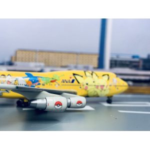 ANA 全日空 Boeing 747-400 JA8957 黄色皮卡丘涂装 NH40010 Hogan 1:400