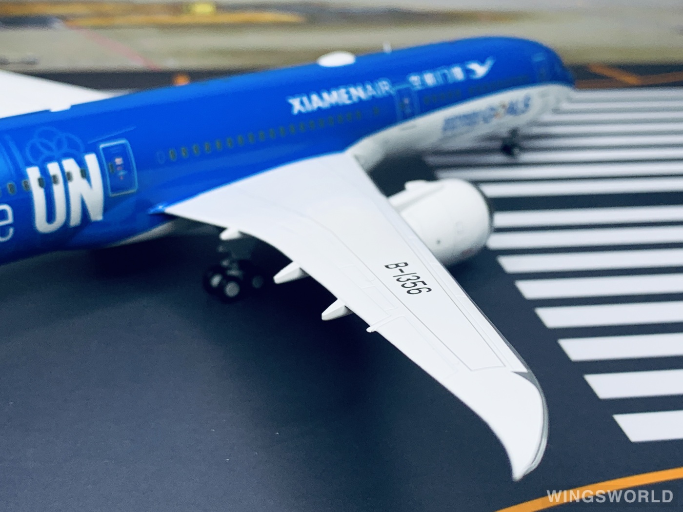 JC Wings 1:200 XX2033 XiamenAir 厦门航空 Boeing 787-9 B-1356
