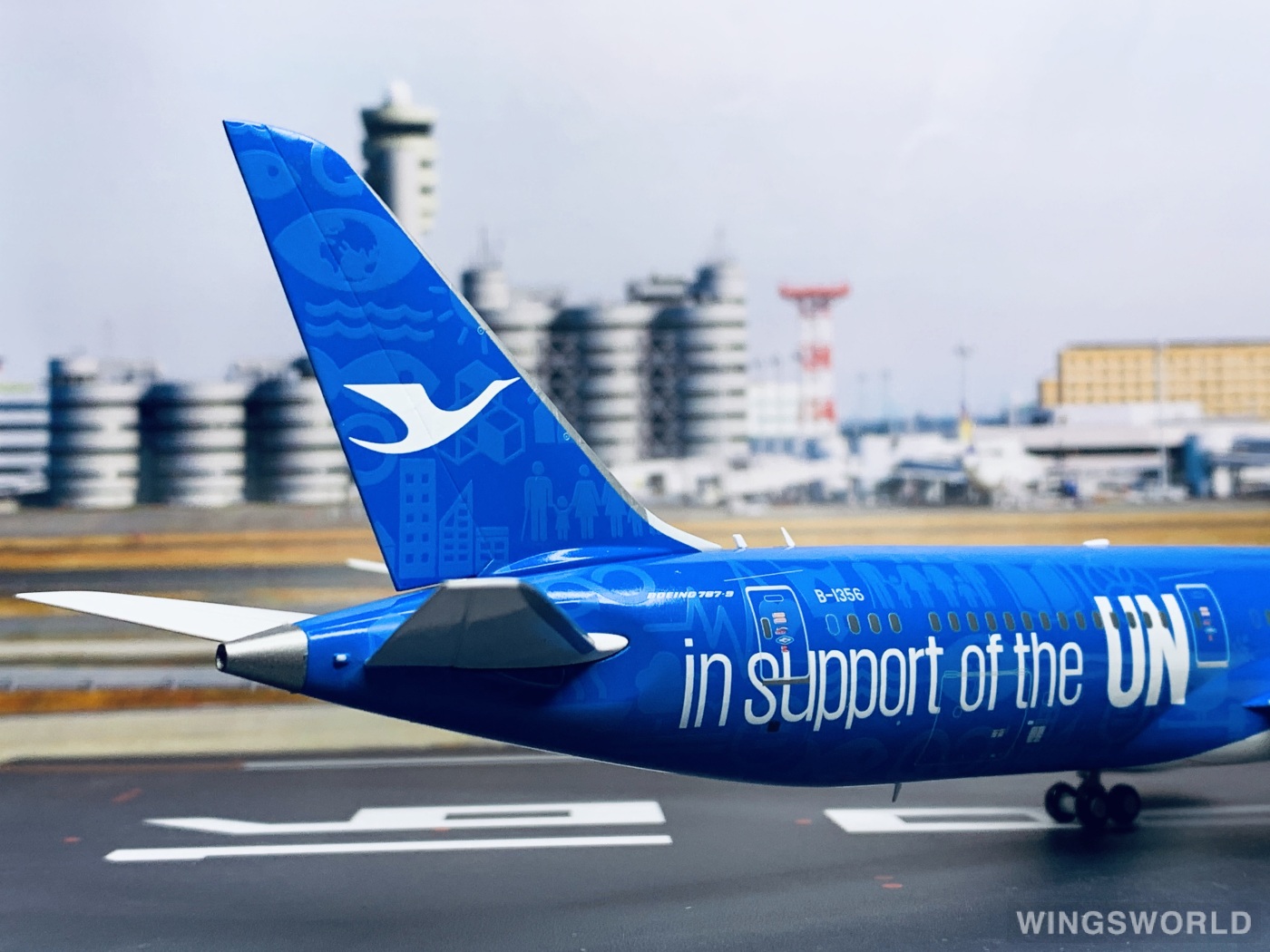 JC Wings 1:200 XX2033 XiamenAir 厦门航空 Boeing 787-9 B-1356