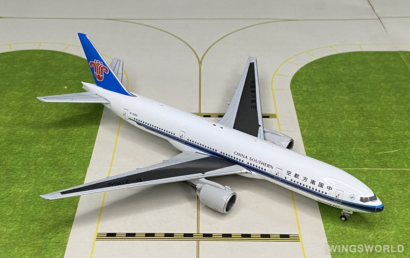 JC Wings 1:400 XX4039 China Southern 中国南方航空 Boeing 777-200 B-2056