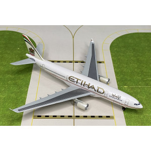 Etihad Airways 阿提哈德航空 Airbus A330-200 A6-EYA  55901 Dragon Models 1:400