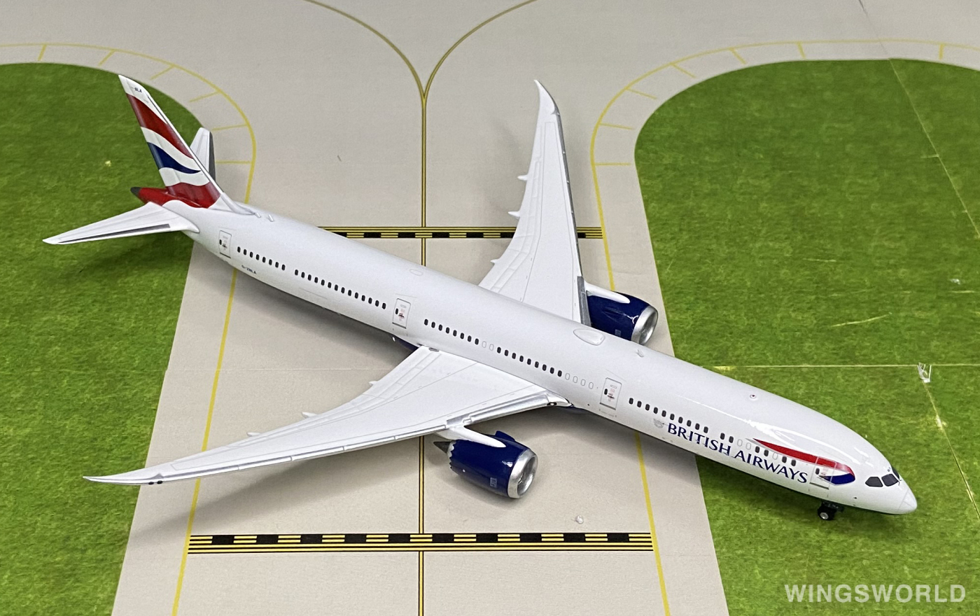 Phoenix 1:400 PH04320 British Airways 英国航空 Boeing 787-10 G-ZBLA