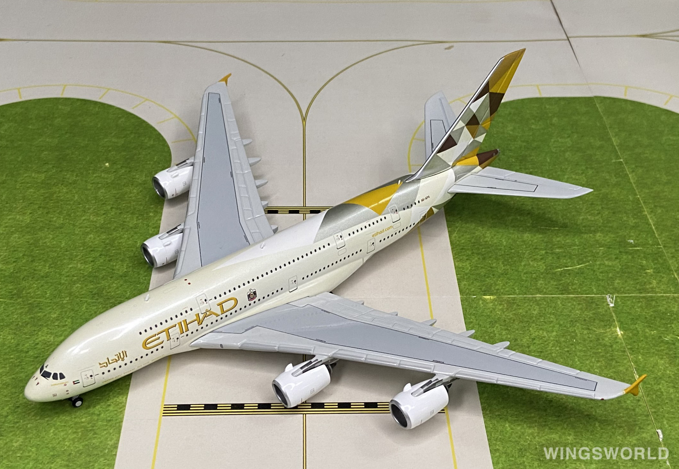 Geminijets 1:400 GJETD1425 Etihad Airways 阿提哈德航空 Airbus A380-800 A6-APA