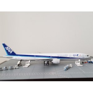 ANA 全日空 Boeing 777-300 JA777A 2003s colors. With 