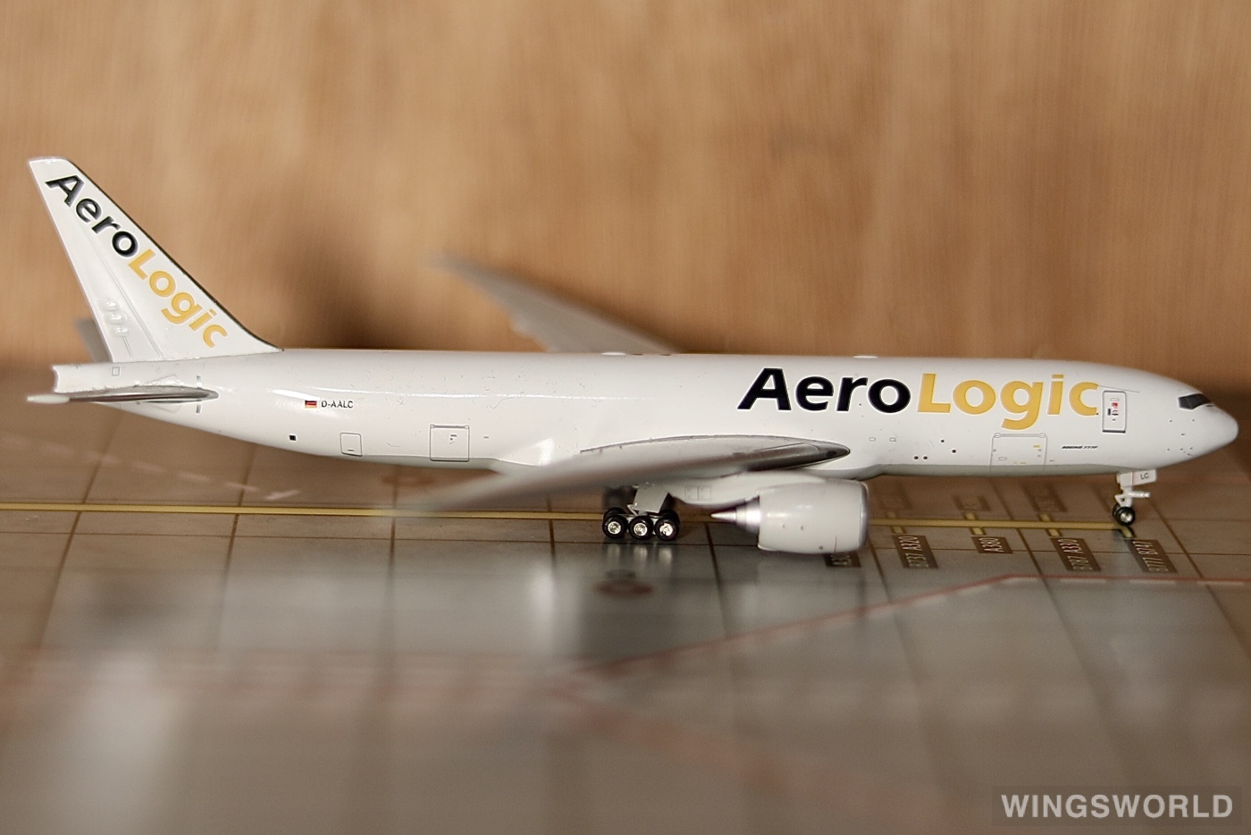JC Wings 1:400 JC4088 AeroLogic 逻辑航空 Boeing 777F D-AALC