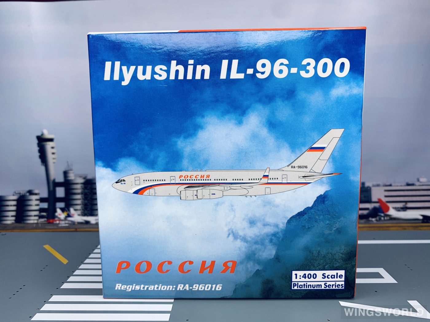Phoenix 1:400 PH11451 Rossiya Special Flight Detachment Ilyushin Il-96 RA-96016