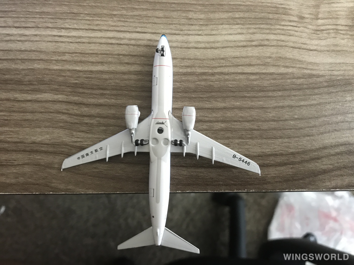 Phoenix 1:400 PH10604 China Southern 中国南方航空 Boeing 737-800 B-5446