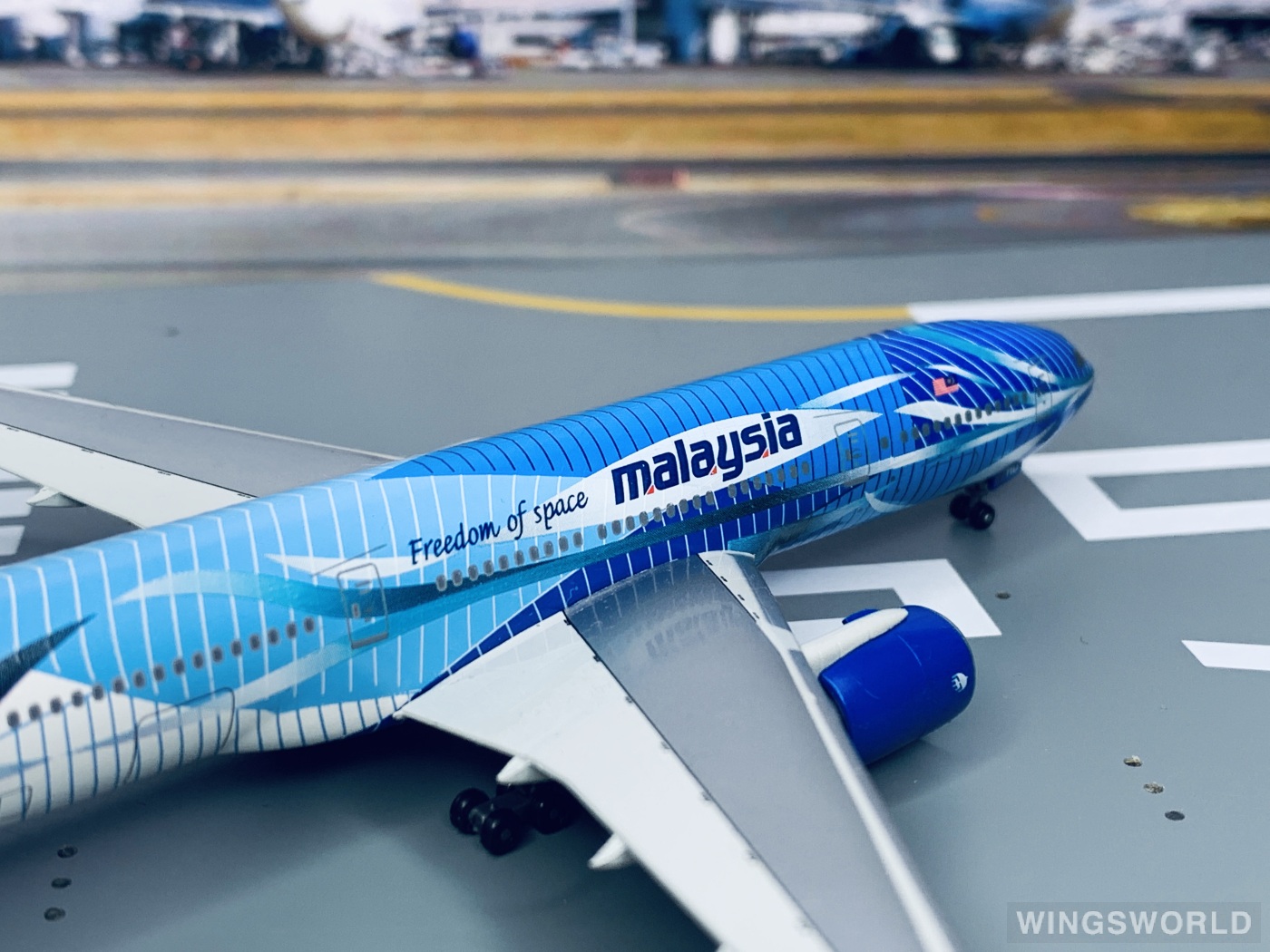 Dragon Models 1:400 55442 Malaysia Airlines 马来西亚航空 Boeing 777-200ER 9M-MRD