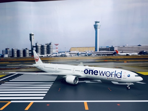 Highly detailed JC Wings JAL B777-300ER One World Item