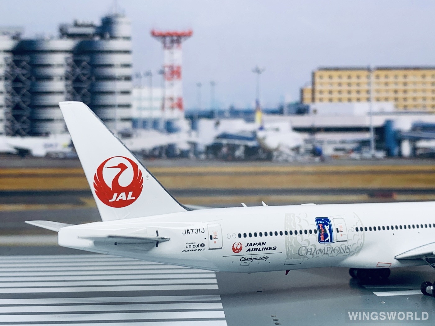 Phoenix 1:400 Boeing 777-300ER Japan Airlines 日本航空PH04183 