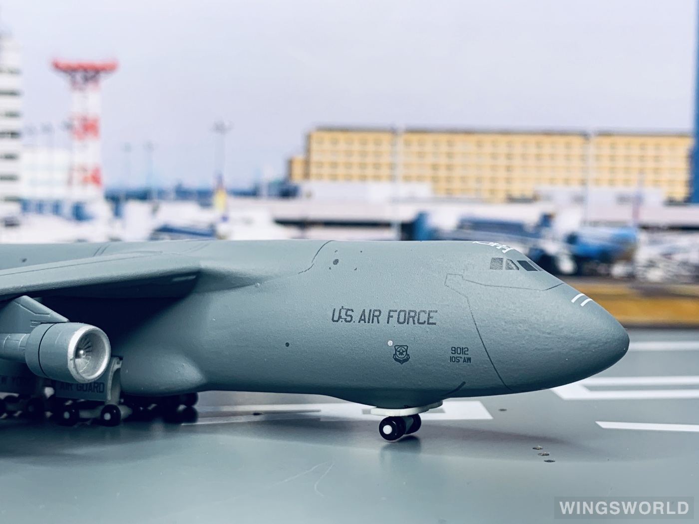 Dragon Models 1:400 55780 USAF 美国空军 Lockheed C-5 69-0012