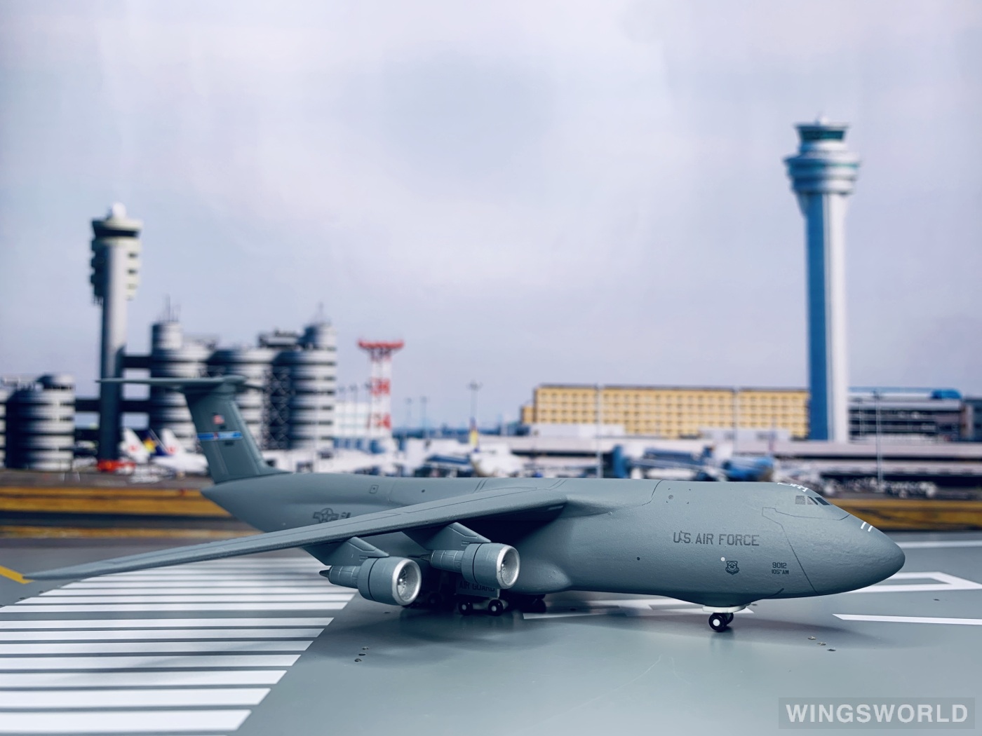 Dragon Models 1:400 55780 USAF 美国空军 Lockheed C-5 69-0012