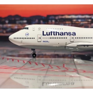 Lufthansa 汉莎航空 Boeing 747-200 D-ABYM 1990s colors. Named 