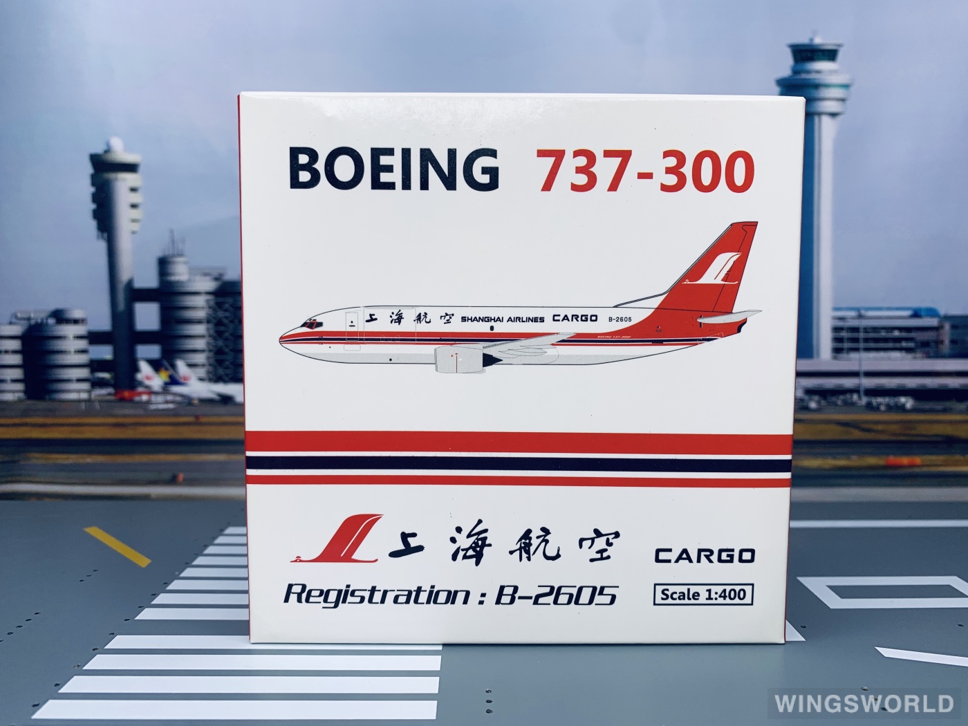 Skywings 1:400 SKY059S Shanghai Airlines 上海航空 Boeing 737-300 B-2605