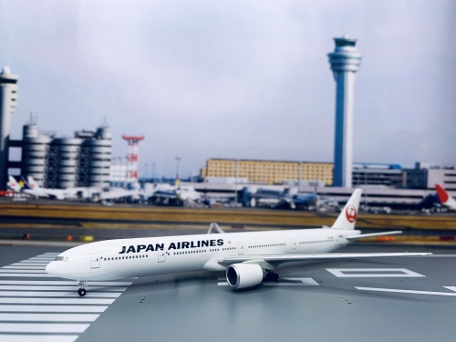 Japan Airlines 日本航空 Boeing 777-300 JA8941  BJE3015 Hogan 1:400