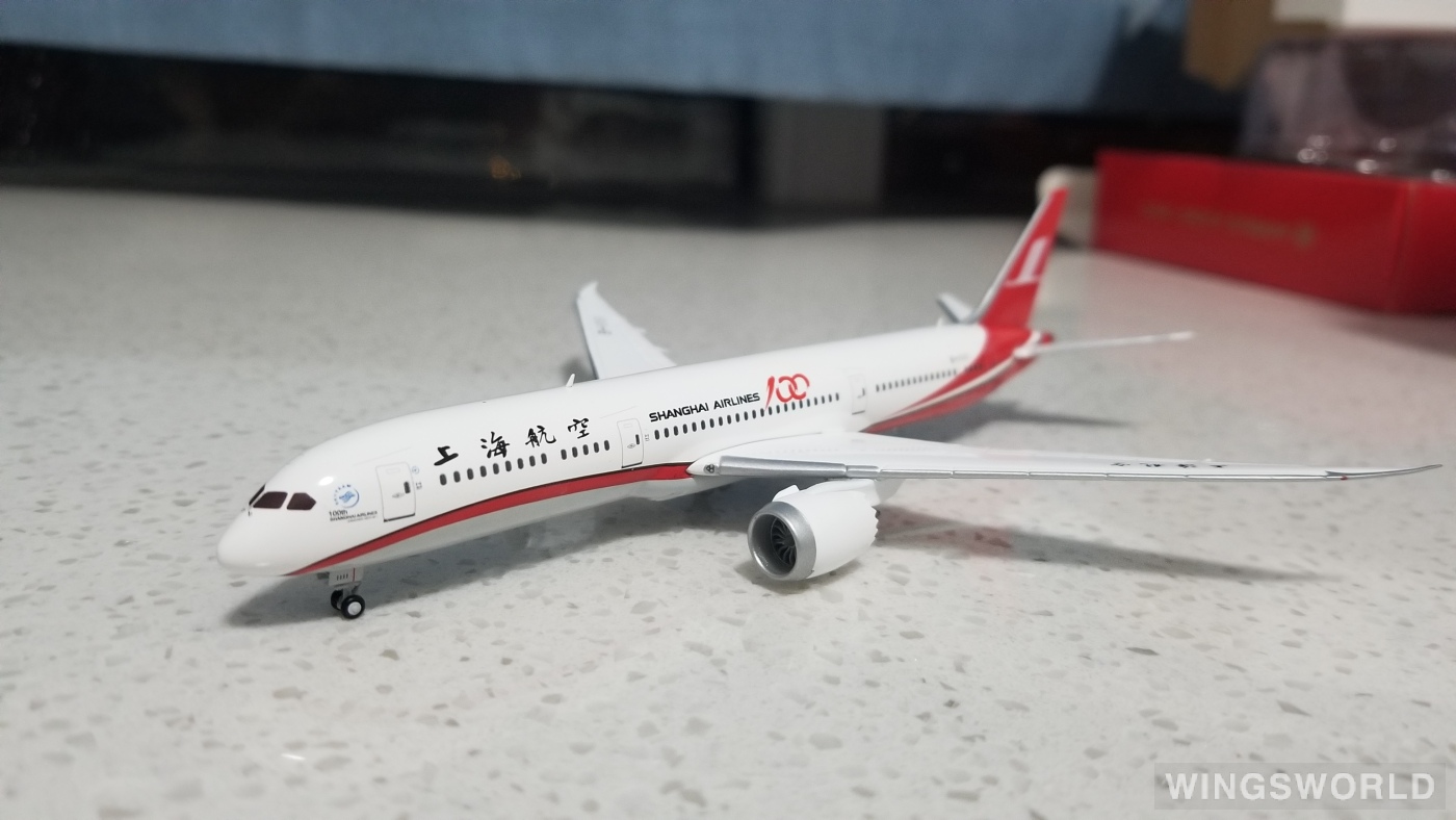 JC Wings 1:400 LH4128 Shanghai Airlines 上海航空 Boeing 787-9 B-1111