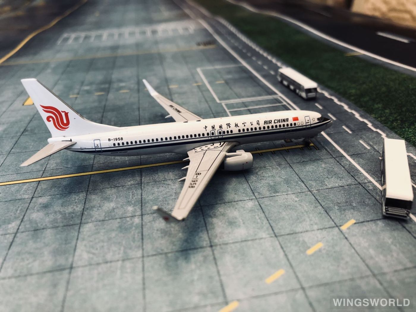 Pandamodel 1:400 PMB1958 Air China 中国国际航空 Boeing 737-800 B-1958