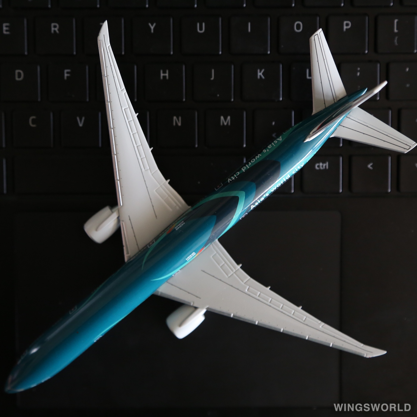 Hogan 1:400 MKAC777EA4 Cathay Pacific 国泰航空 Boeing 777-300ER B-KPF