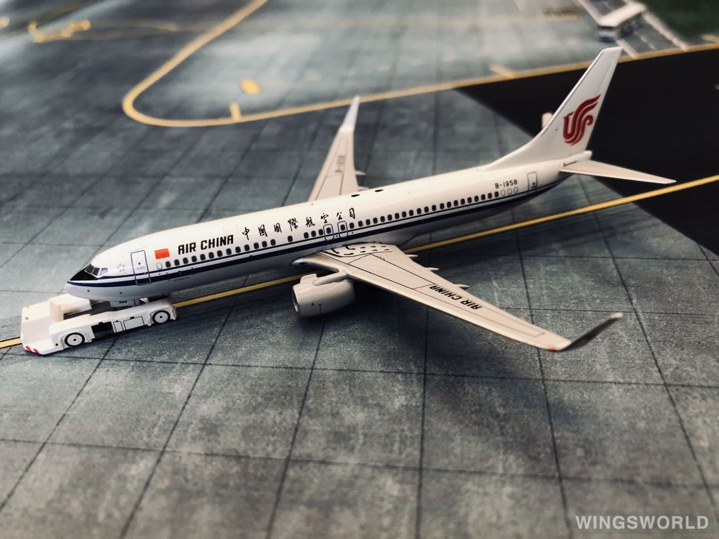 Pandamodel 1:400 PMB1958 Air China 中国国际航空 Boeing 737-800 B-1958
