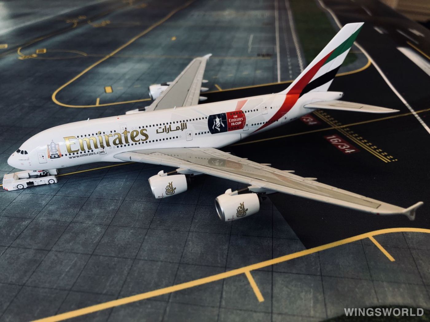 Geminijets 1:400 GJUAE1595 Emirates 阿联酋航空 Airbus A380-800 A6-EER.