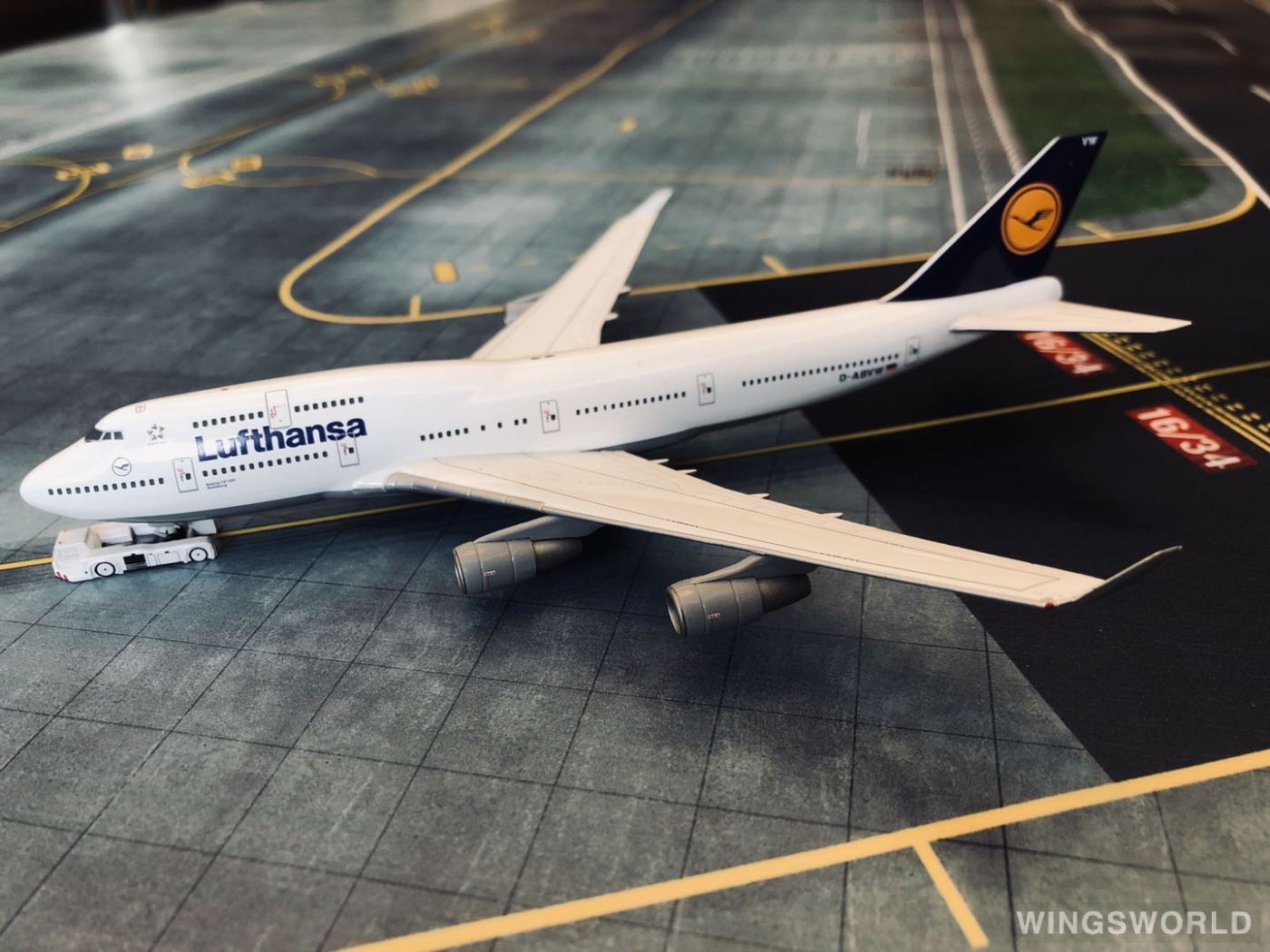 Herpa 1:400 560139 Lufthansa 汉莎航空 Boeing 747-400 D-ABVW