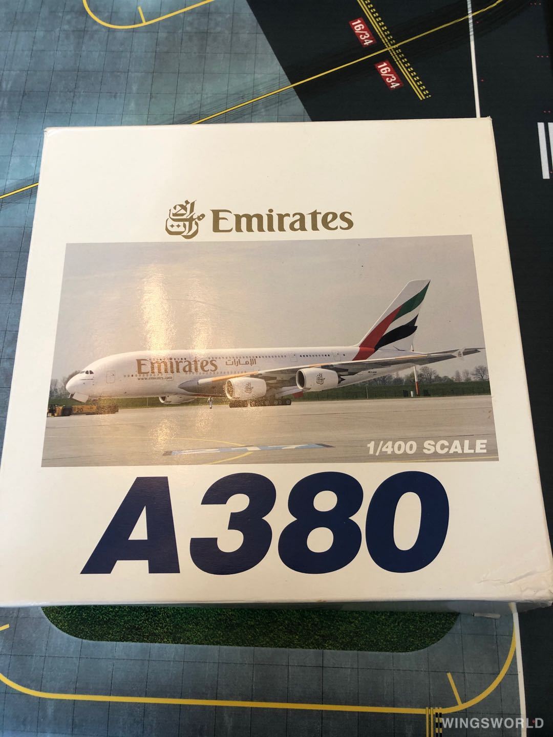 Dragon Models 1:400 55877 Emirates 阿联酋航空 Airbus A380-800 A6-EDC