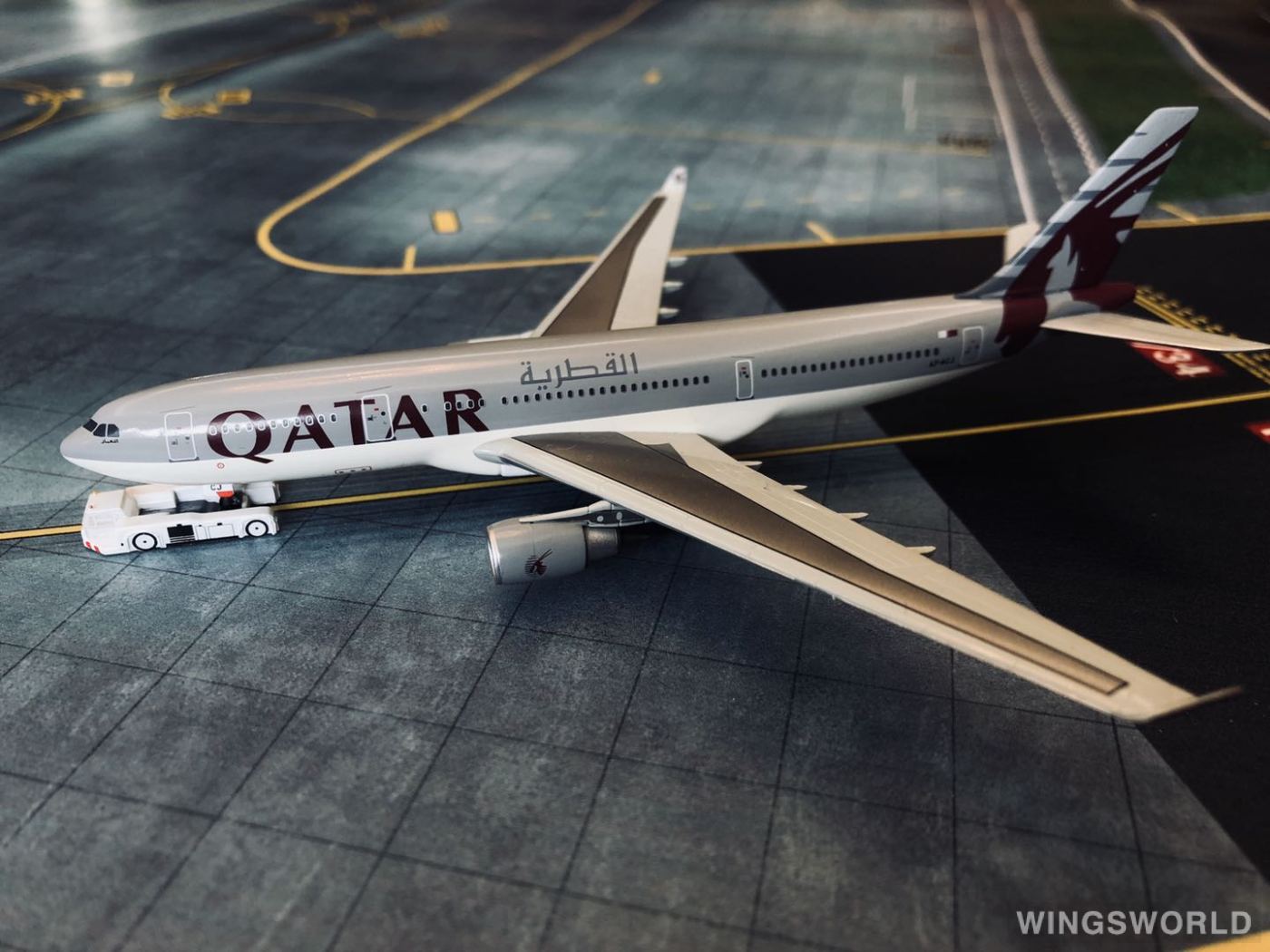 Dragon Models 1:400 55979 Qatar 卡塔尔航空 Airbus A330-200 A7-ACJ
