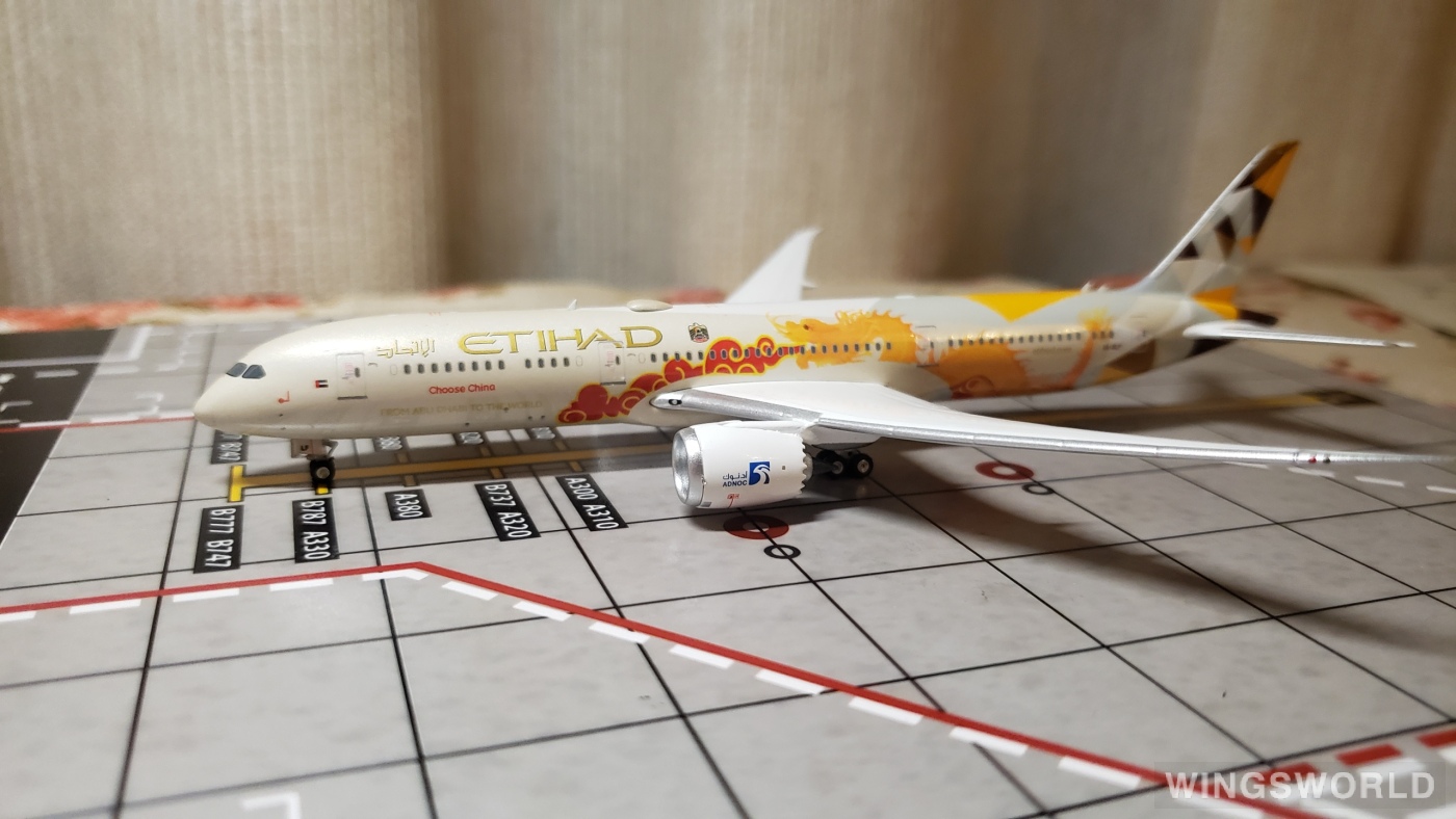 Phoenix 1:400 PH04325 Etihad Airways 阿提哈德航空 Boeing 787-9 A6-BLF