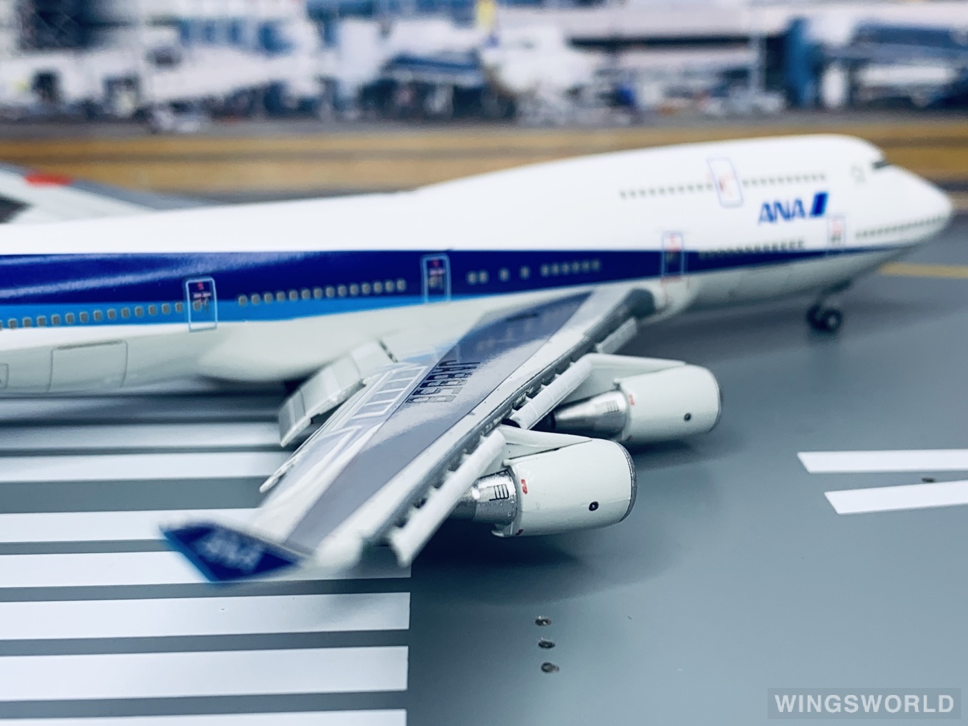 Hogan 1:400 NH40059 ANA 全日空 Boeing 747-400 JA8958