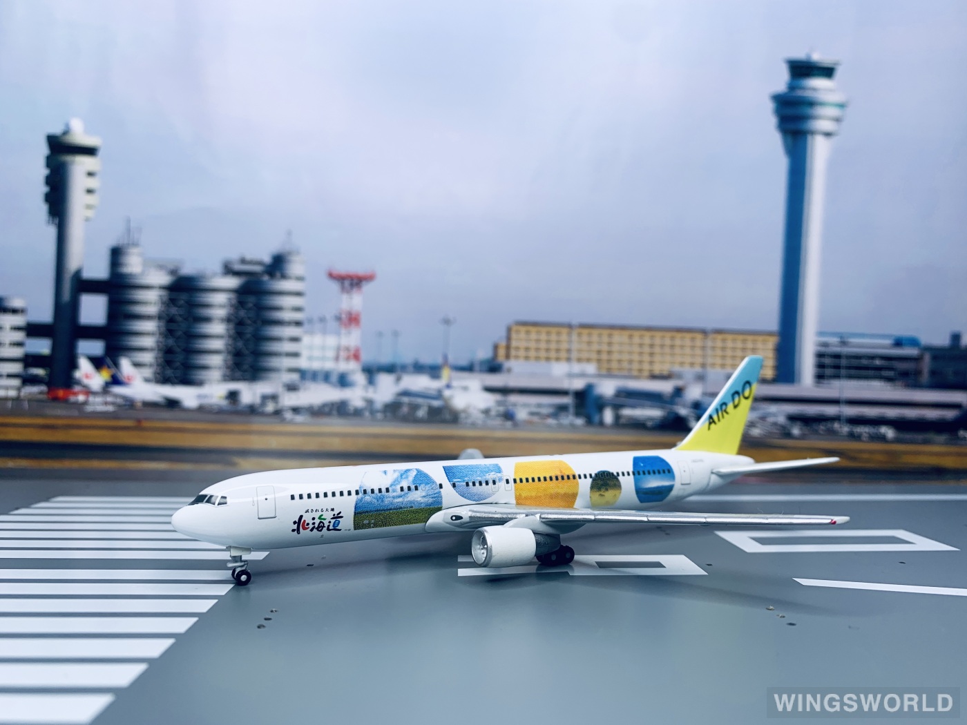 Geminijets 1:400 15767A Air Do 北海道国际航空 Boeing 767-300 JA01HD