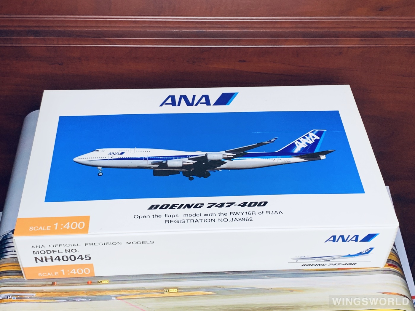 Hogan 1:400 NH40045 ANA 全日空 Boeing 747-400 JA8962