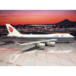 Air China 中国国际航空 Boeing 747-400 B-2447  GJCCA005 Geminijets 1:400