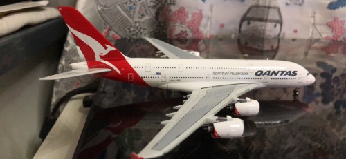 Qantas 澳洲航空 Airbus A380-800 VH-OQE  GJQFA1375 Geminijets 1:400