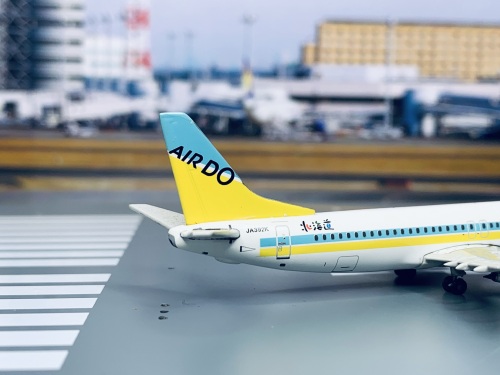 Air Do 北海道国际航空 Boeing 737-400 JA392K 世界自然遗产知床彩绘 15604B Geminijets 1:400