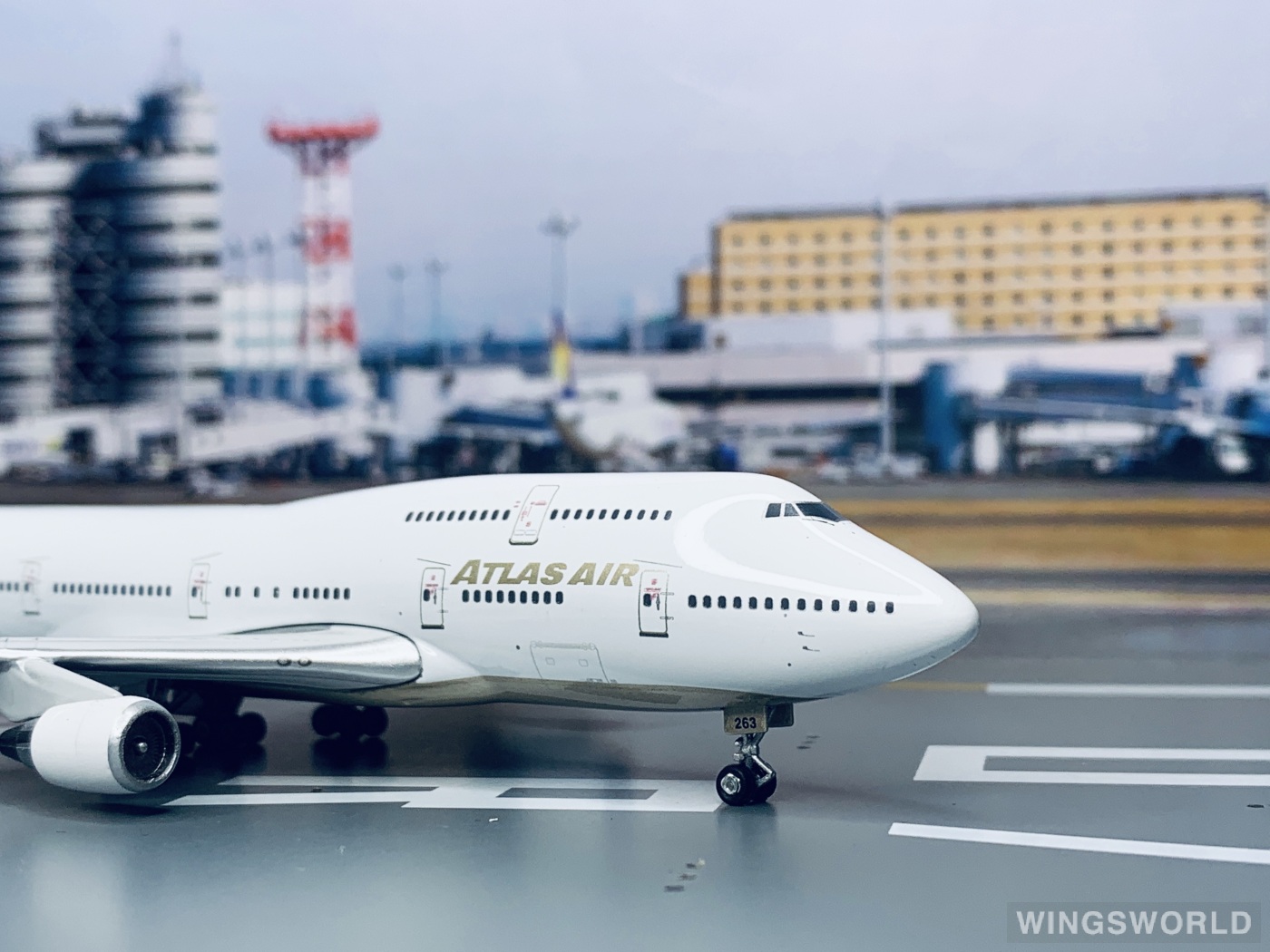 Phoenix 1:400 PH10403 Atlas Air 阿特拉斯航空 Boeing 747-400 N263SG