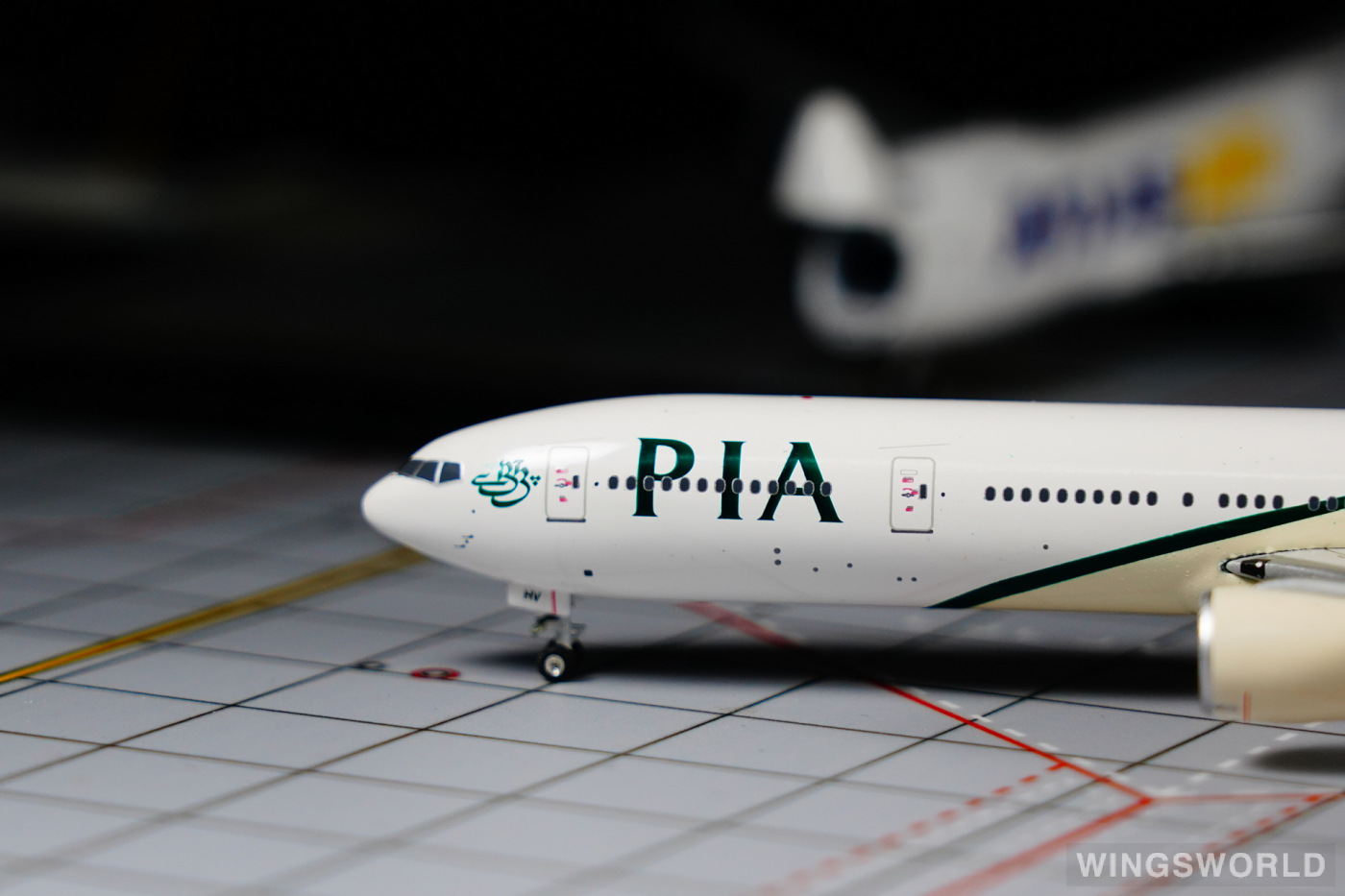 Phoenix 1:400 PH10171 PIA 巴基斯坦航空 Boeing 777-300ER AP-BHV
