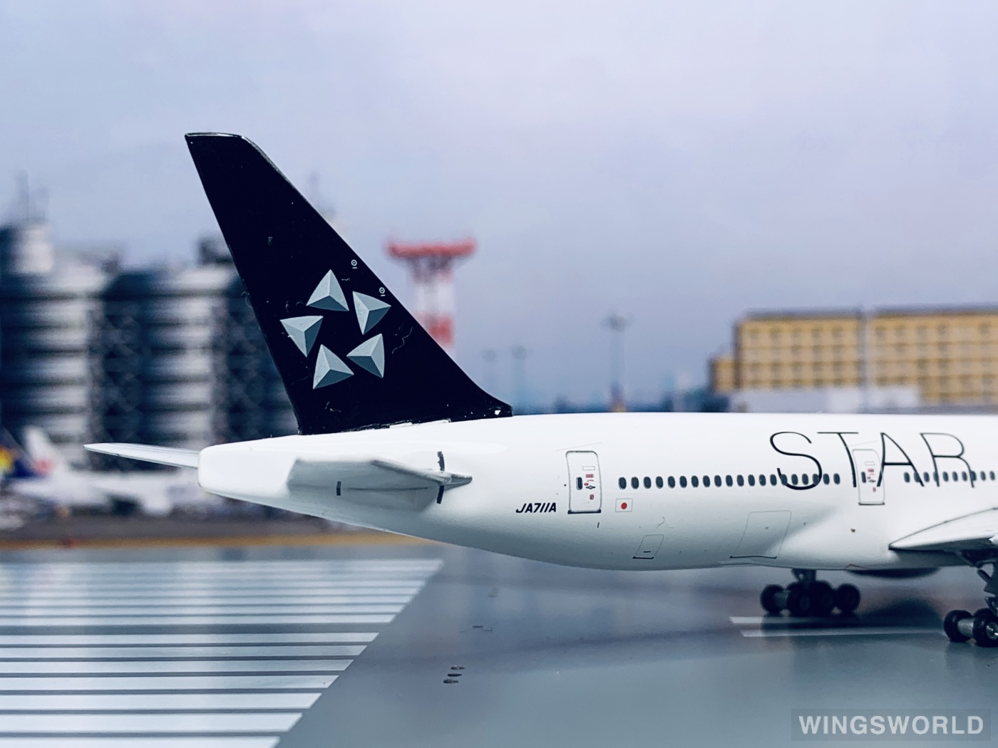 Phoenix 1:400 Boeing 777-200 ANA 全日空PH10419 JA711A Star