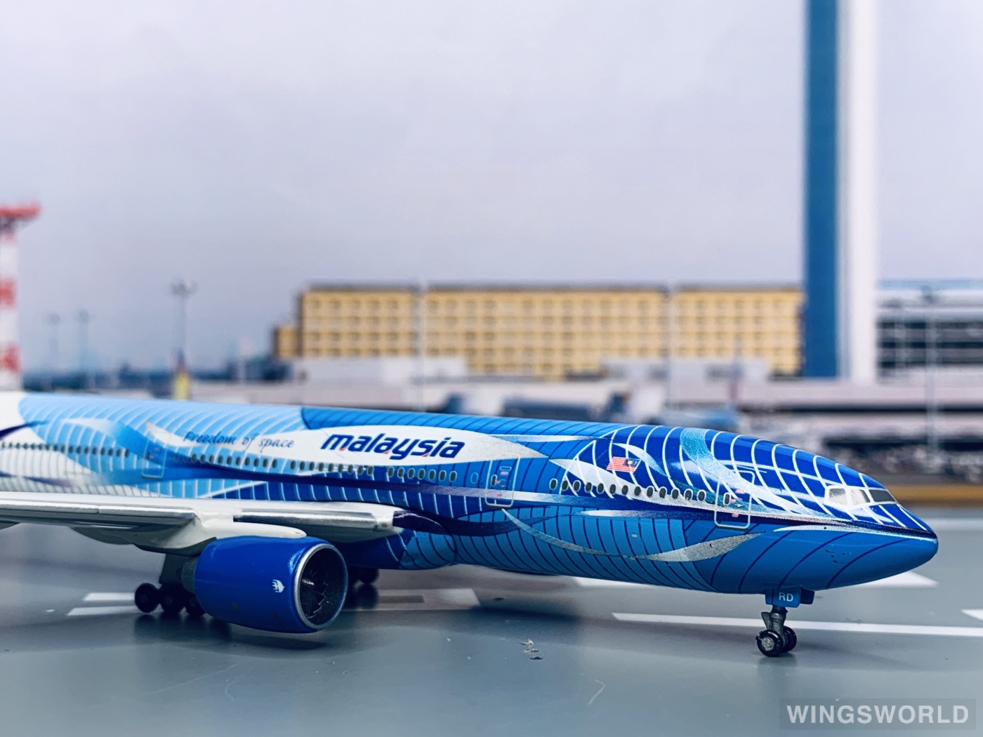 Geminijets 1:400 88207 Malaysia Airlines 马来西亚航空 Boeing 777-200ER 9M-MRD