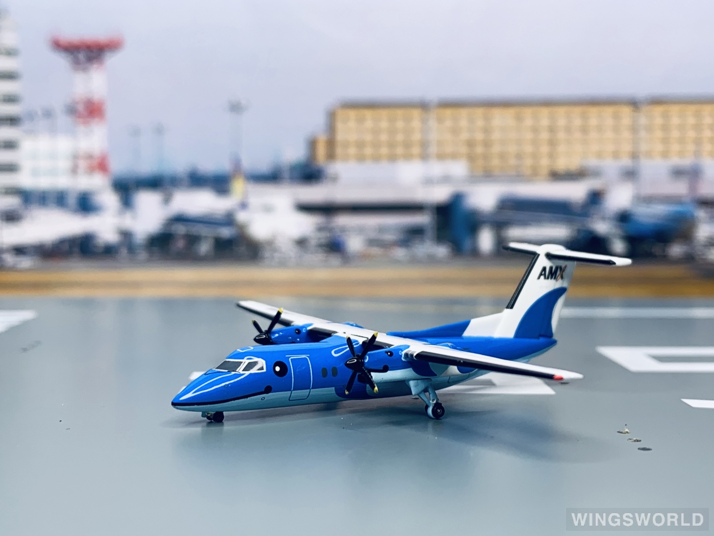 Geminijets 1:400 GJ7081AM Amakusa Airlines AMX 日本天草航空 Bombardier Dash 8-100 JA81AM