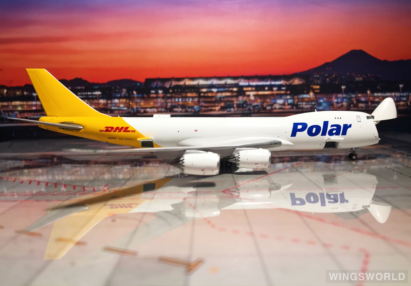 Polar Air Cargo B747-8F 貨物機 1/400 ScaleModelStore.com :: JC Wings 1:400 - XX40158 - Polar Air Cargo