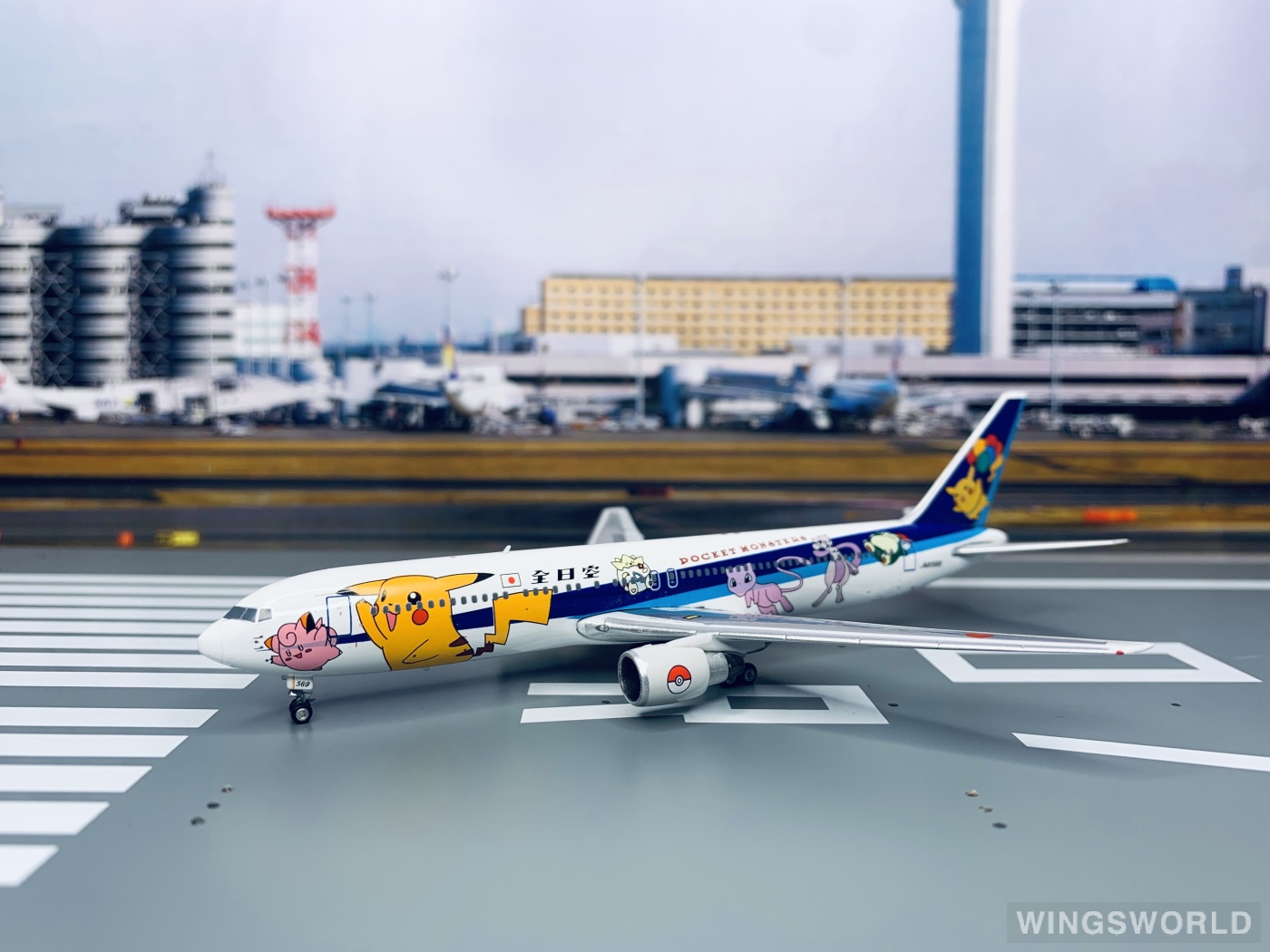 Phoenix 1:400 PH04041 ANA 全日空 Boeing 767-300 JA8569