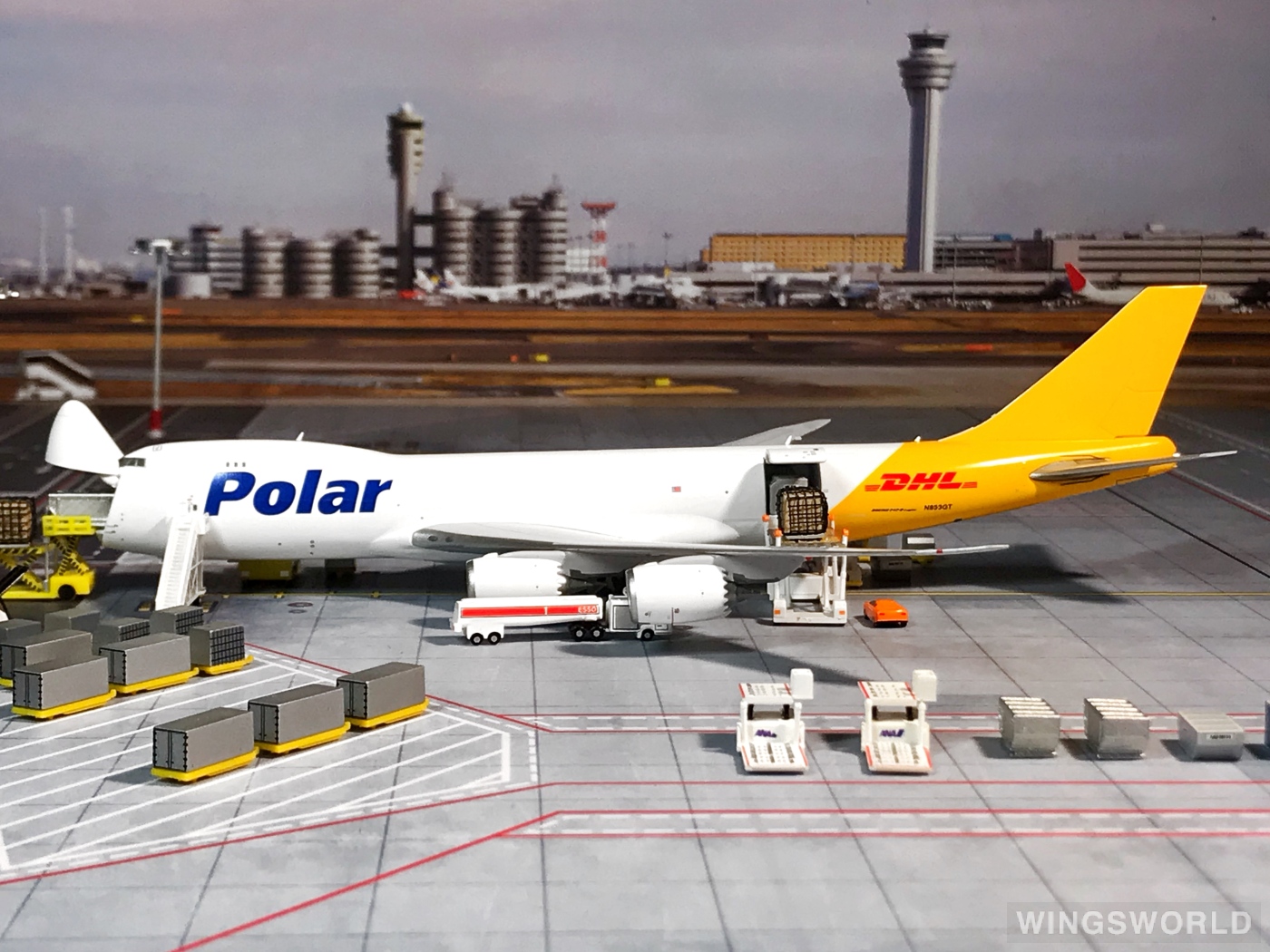 Geminijets 1:400 GJPAC1898 Polar Air Cargo 博立货运航空 Boeing 747-8F N853GT