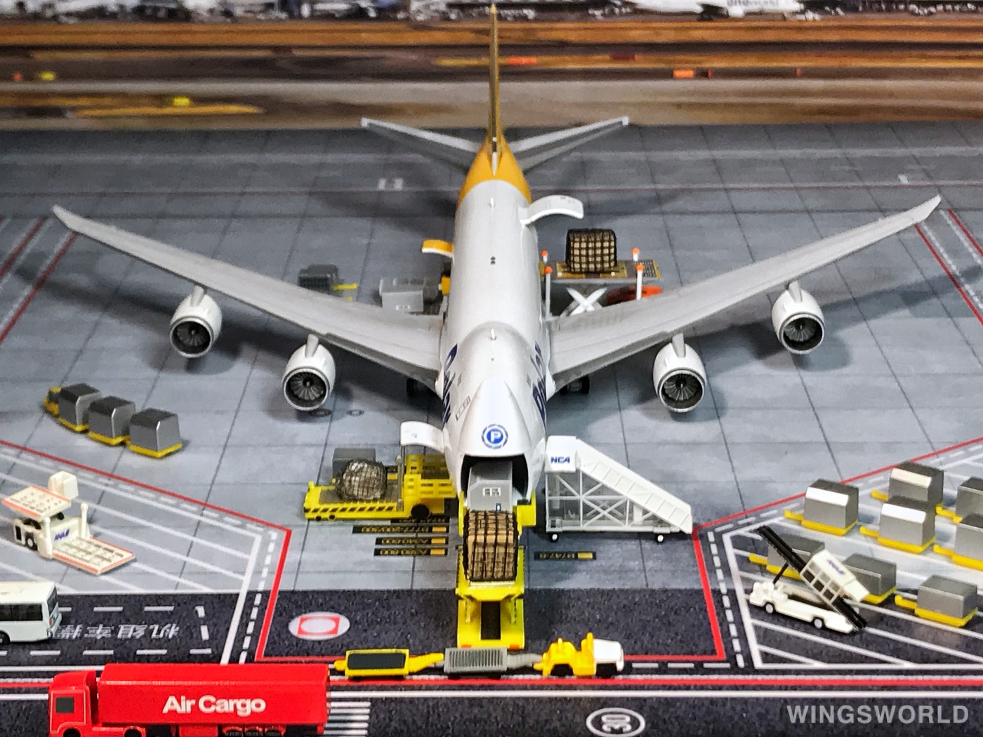 Geminijets 1:400 GJPAC1898 Polar Air Cargo 博立货运航空 Boeing 747-8F N853GT