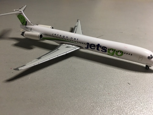 Jetsgo McDonnell Douglas MD-83 C-GKLQ  PH10117 Phoenix 1:400