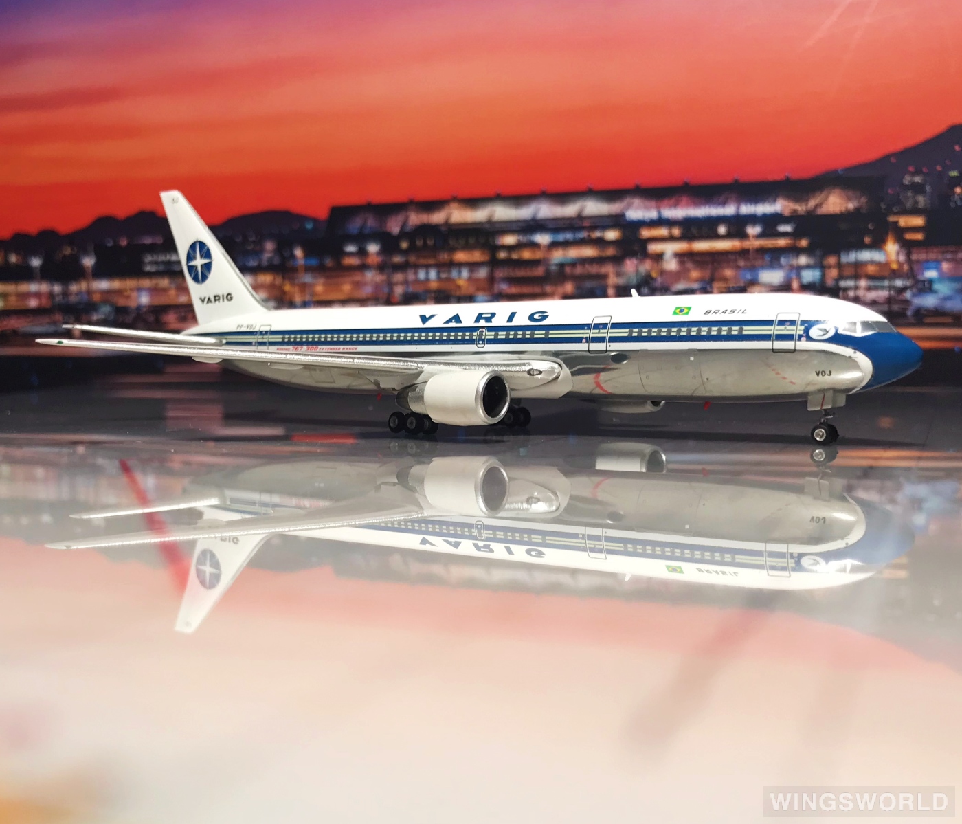 Phoenix 1:400 PH11280 VARIG 里约格朗德航空 Boeing 767-300 PP-VOJ