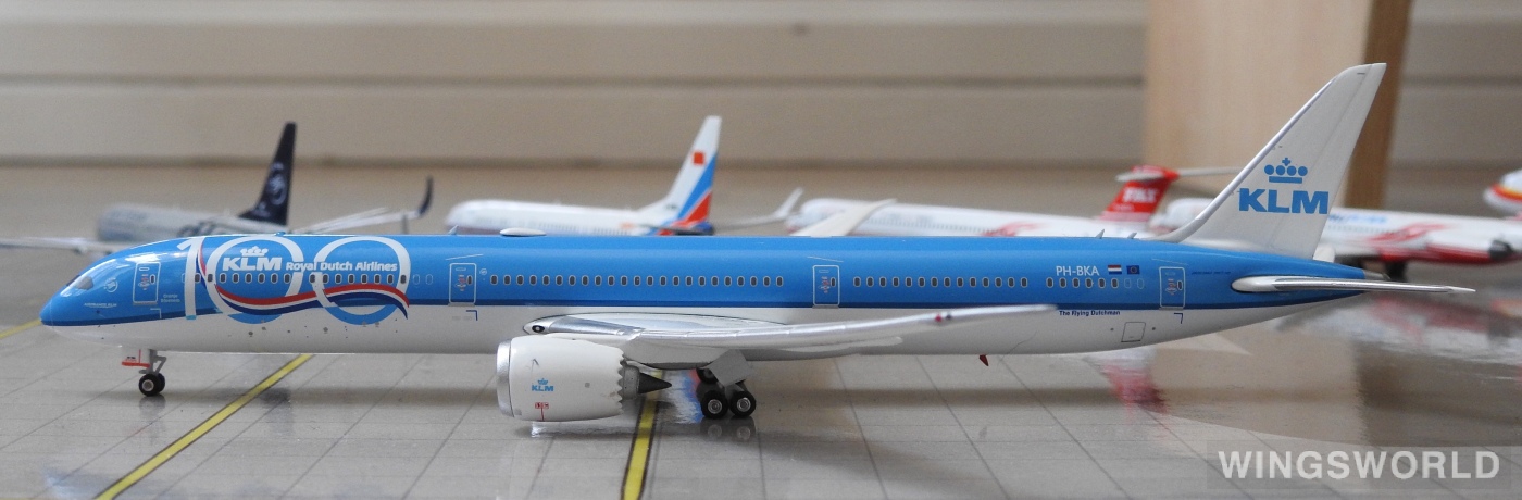 Geminijets 1:400 GJKLM1890F KLM 荷兰皇家航空 Boeing 787-10 PH-BKA