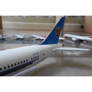 China Southern 中国南方航空 Boeing 787-8 B-2725 标准涂装，该涂装存在过，但并未交付使用 IF7878004 Inflight200 1:200